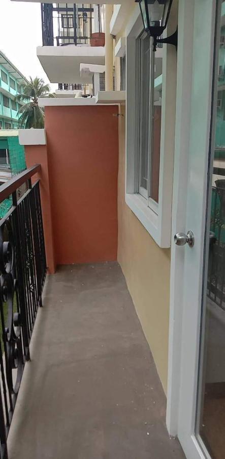 Spacious 1 Bedroom At Arezzo Place Davao With Pool,Wifi And Netflix Buitenkant foto